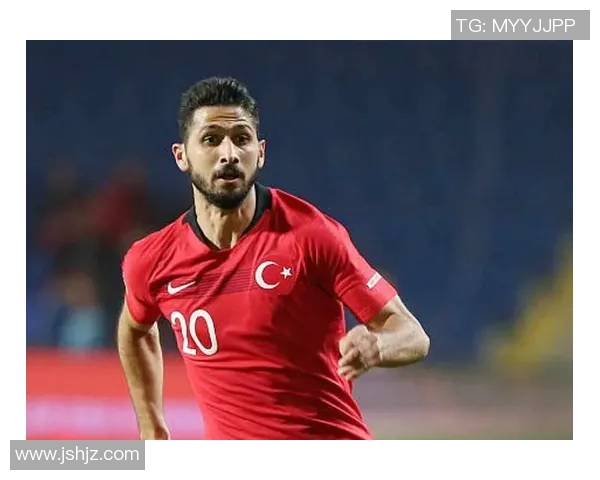 足球巨星挥别绿茵场的感人瞬间退役告别照片记录辉煌岁月与不舍情怀